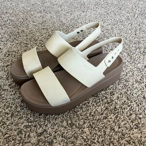 Brooklyn Low Wedge in Cream and Brown